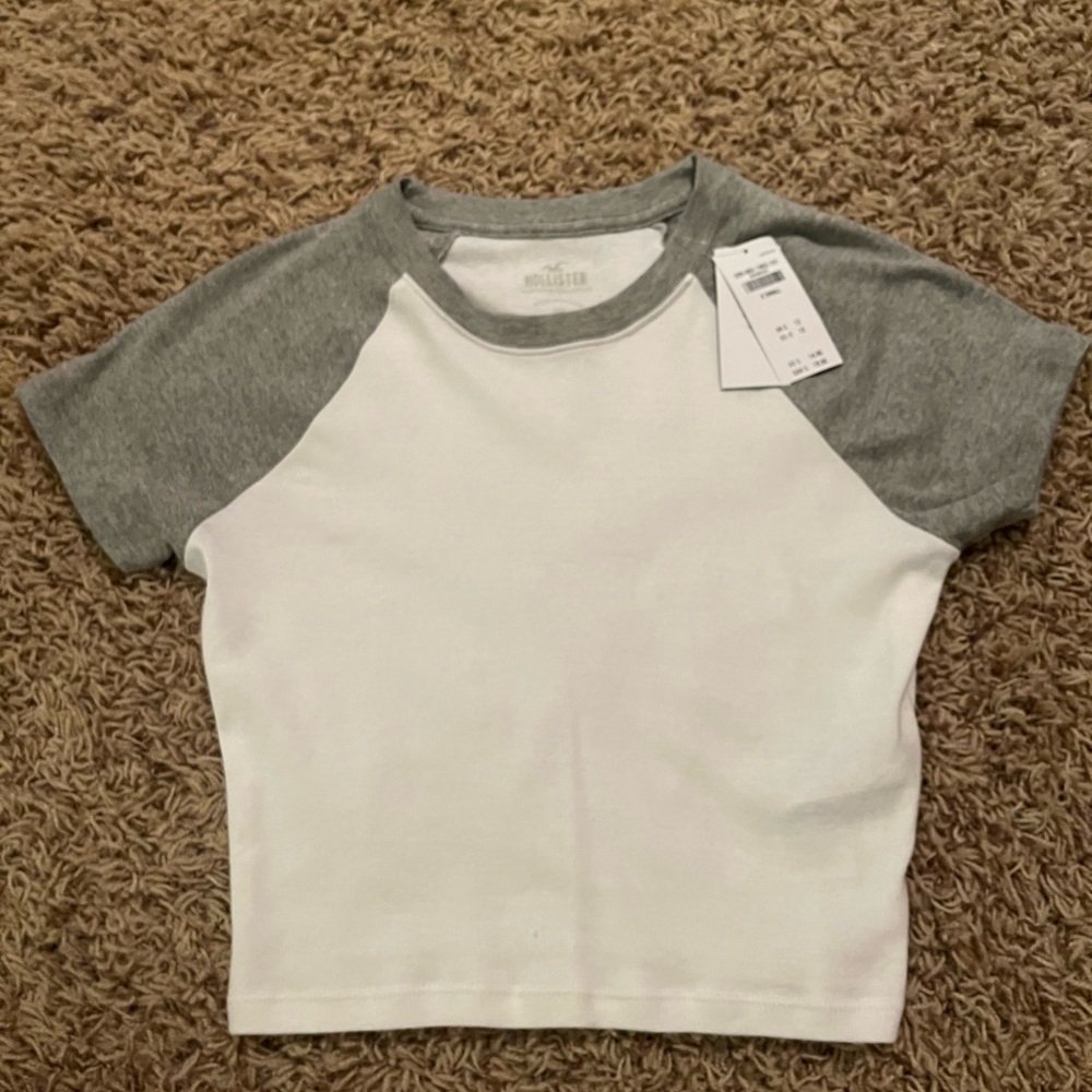 hollister baby tee